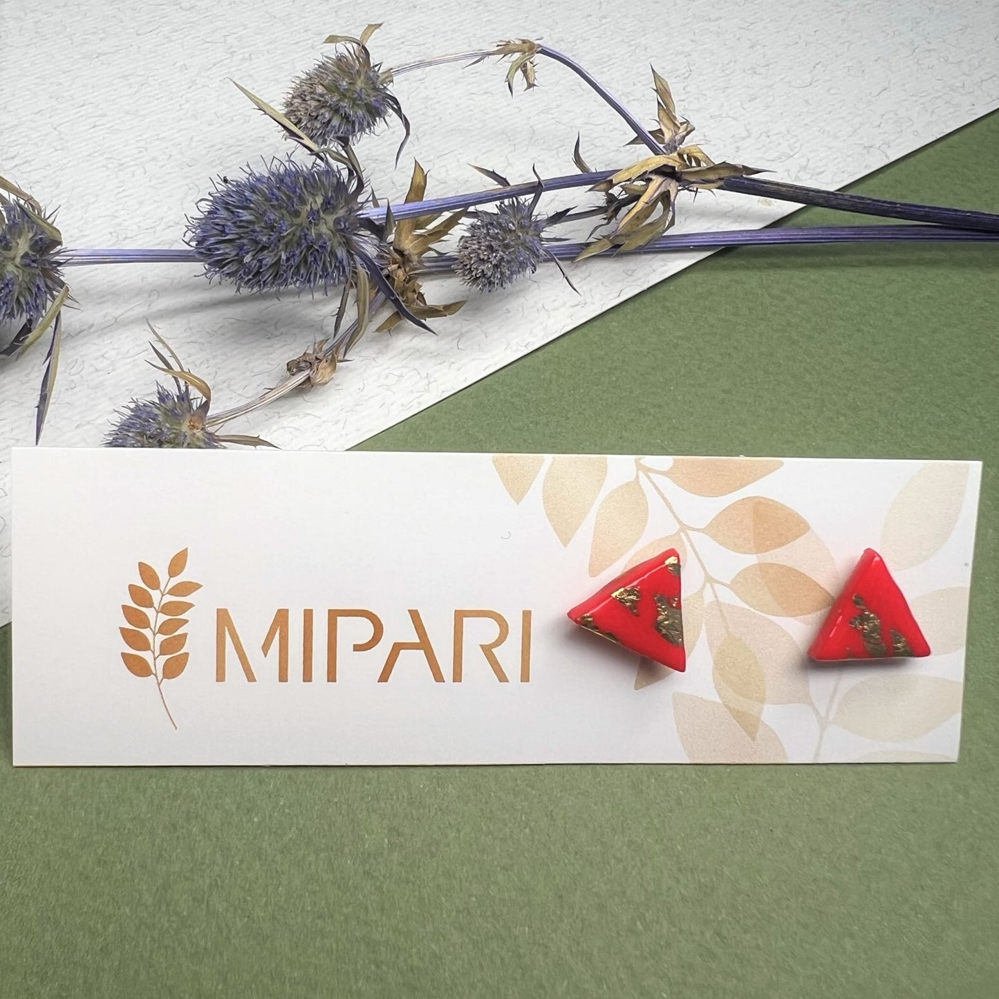 Mini auskarai TRIKAMPIS