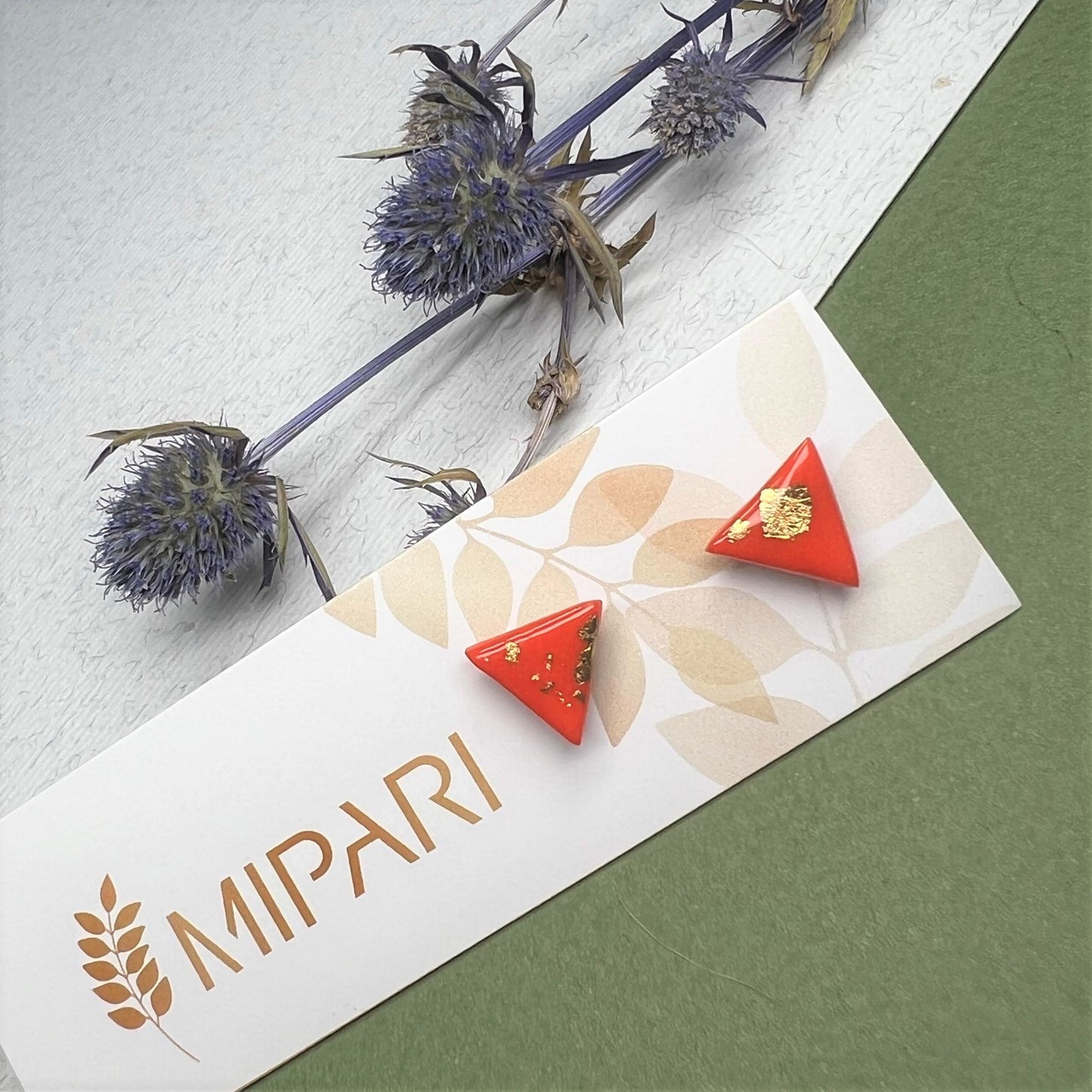 Mini auskarai TRIKAMPIS